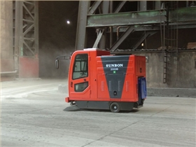 掃地車廠家--圣倍諾