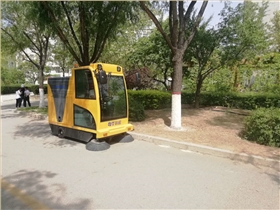 樹葉電動(dòng)掃地車