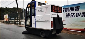 駕駛式電動(dòng)掃地車為什么在取代清潔工?