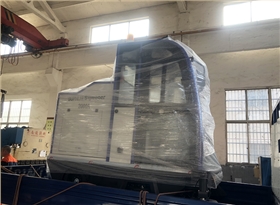 江蘇理工大學(xué)復(fù)購全封閉電動掃地車