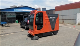 小區(qū)掃地車 小區(qū)掃地車