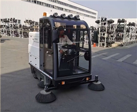 廠(chǎng)房掃地機(jī)深受生產(chǎn)型企業(yè)歡迎