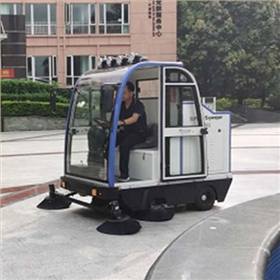 物業(yè)公司在購買掃地機(jī)時(shí)該如何選擇