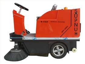 小型電瓶駕駛式掃地機(jī) 小型電瓶駕駛式掃地機(jī)