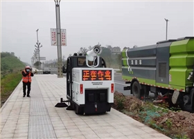 電動(dòng)掃地機(jī)簡單又效率高，被大眾喜歡