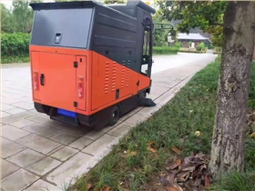 這是大多數(shù)買家選擇使用電動(dòng)掃地車的重要原因之一 這是大多數(shù)買家選擇使用電動(dòng)掃地車的重要原因之一