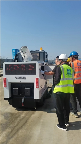 建筑工地應(yīng)該選擇什么樣的電動(dòng)掃地車(chē)呢？