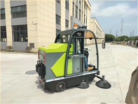 環(huán)衛(wèi)道路清掃車，不可或缺的城市環(huán)境利器！