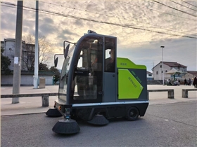 清掃車的獨(dú)特優(yōu)勢(shì)與市場(chǎng)發(fā)展前景 清掃車的獨(dú)特優(yōu)勢(shì)與市場(chǎng)發(fā)展前景
