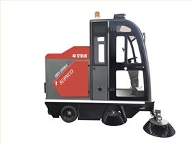 路面垃圾清掃車：小區(qū)物業(yè)保潔的新利器