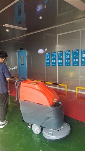 倉庫洗地機在多行業(yè)中的應用與保護價值探究 倉庫洗地機在多行業(yè)中的應用與保護價值探究