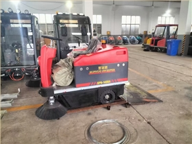 高原生態(tài)守護(hù)者——新能源清掃車?yán)_布達(dá)拉宮專項(xiàng)應(yīng)用