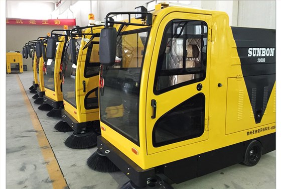 圣倍諾電動(dòng)掃地車