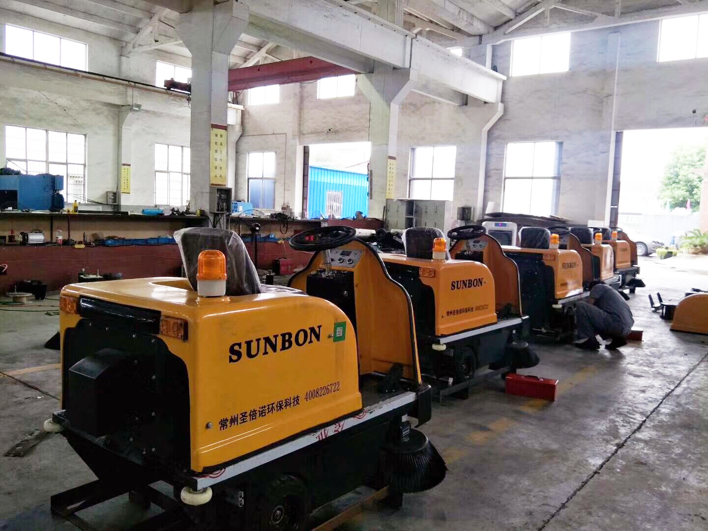 電動(dòng)掃地機(jī)1400客戶(hù)案例—河北衡水某塑膠廠(chǎng)