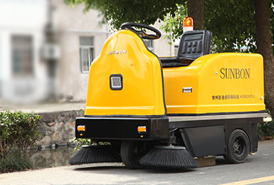 電動掃地車進(jìn)駐江蘇揚(yáng)州某鋼業(yè)有限公司