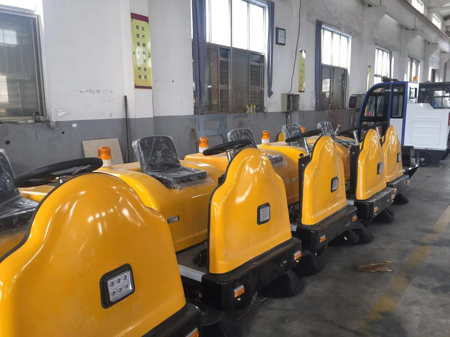 小型掃地為您解放清潔手工化