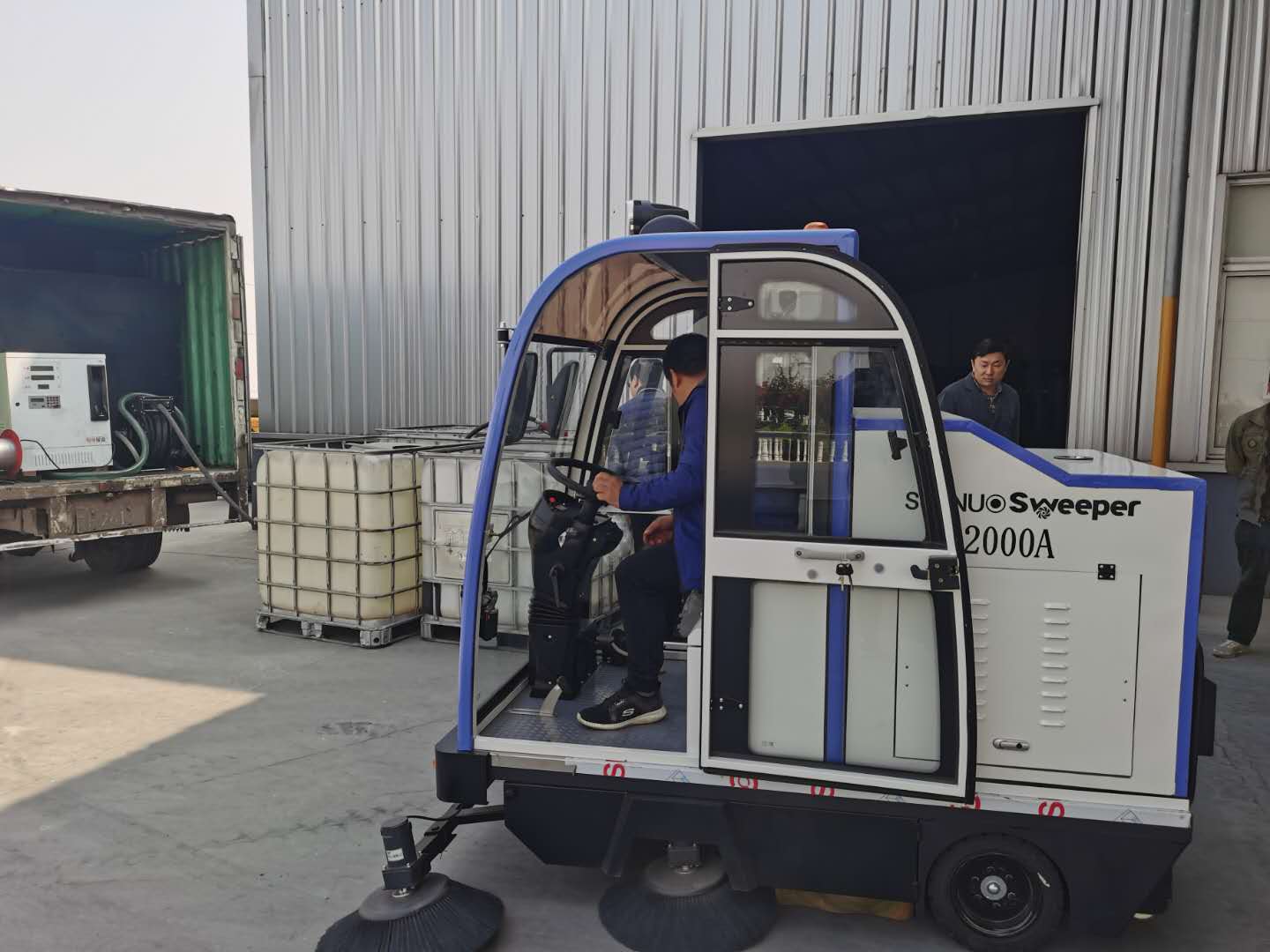 庫房掃地車用哪款好？