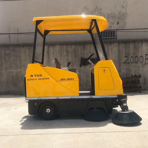 工廠用掃地車有哪款類型 工廠用掃地車有哪款類型