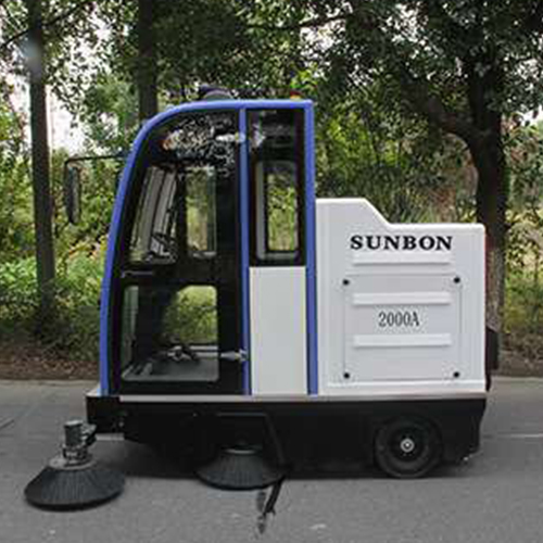 小區(qū)電動清掃車如何選擇 小區(qū)電動清掃車如何選擇