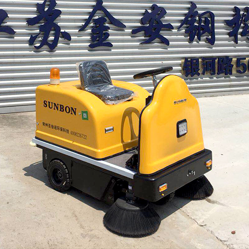 駕駛式電瓶掃地機 駕駛式電瓶掃地機