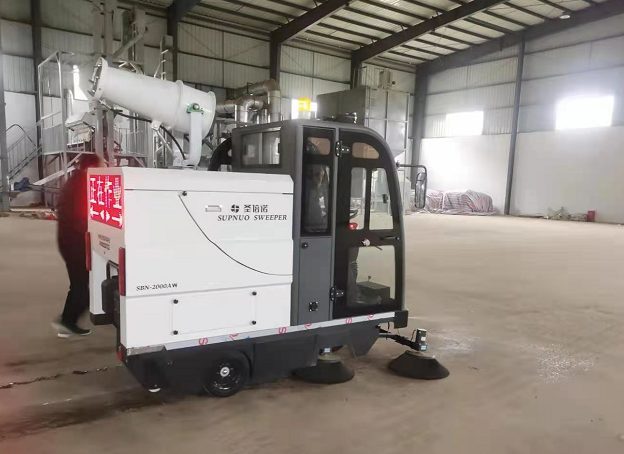 2000AW垃圾清掃車在云南昆明某工廠的應(yīng)用案例 2000AW垃圾清掃車在云南昆明某工廠的應(yīng)用案例