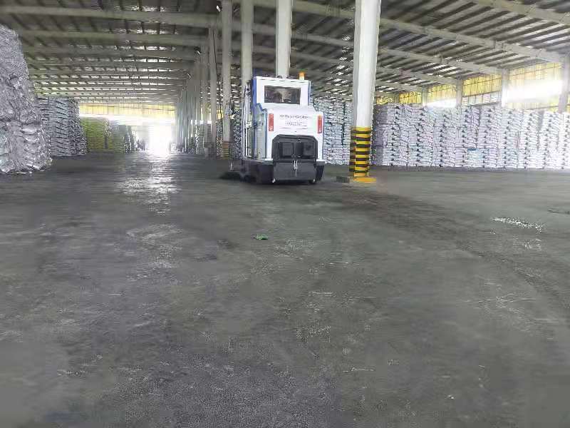 河南某化肥廠采購2000A電動掃地車 河南某化肥廠采購2000A電動掃地車