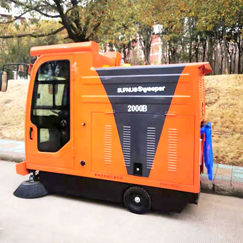 駕駛式電瓶掃地機 駕駛式電瓶掃地機