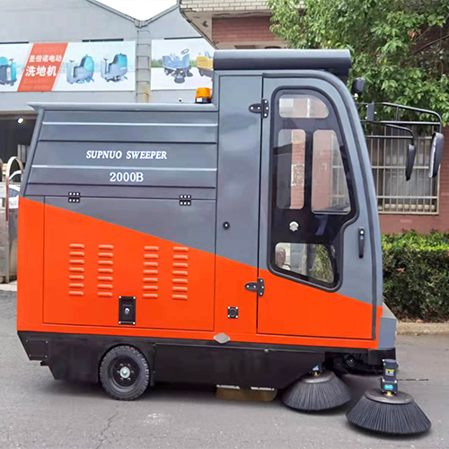 電動駕駛式掃地車 電動駕駛式掃地車