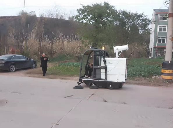 電動清掃車緊跟城市發(fā)展步伐