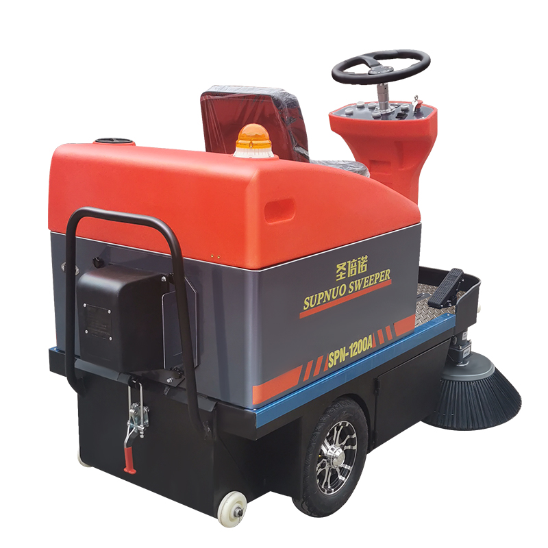 道路清掃車:城市街道的隱形清潔工 道路清掃車:城市街道的隱形清潔工