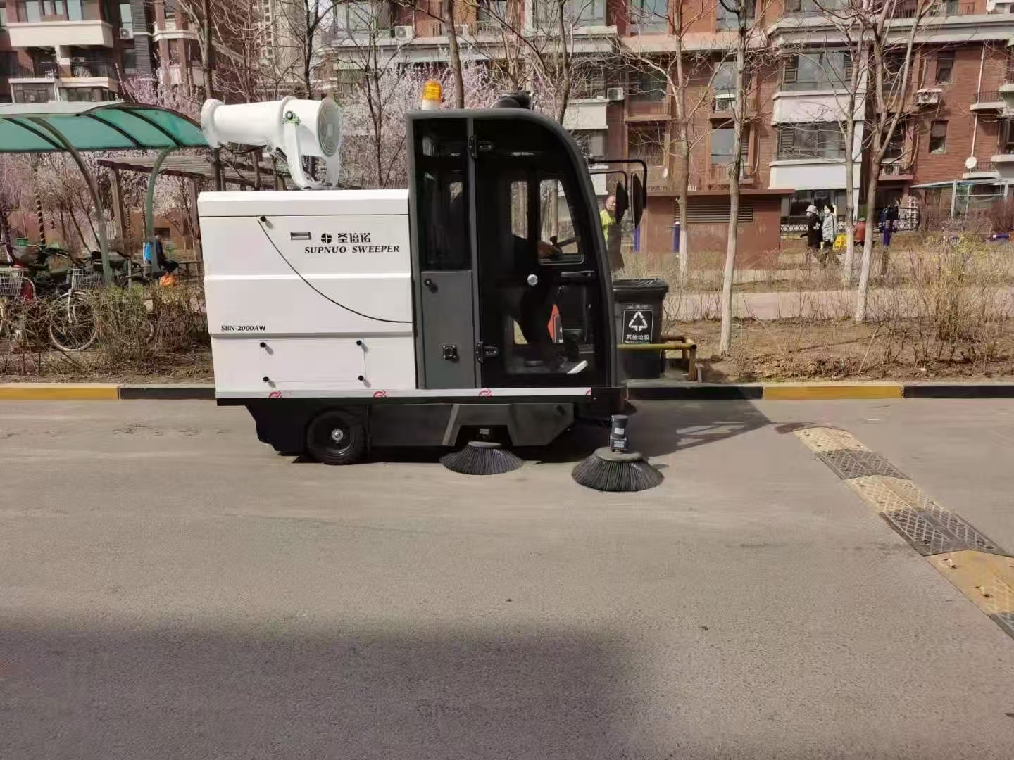 物業(yè)清掃車提升清潔效率 物業(yè)清掃車提升清潔效率