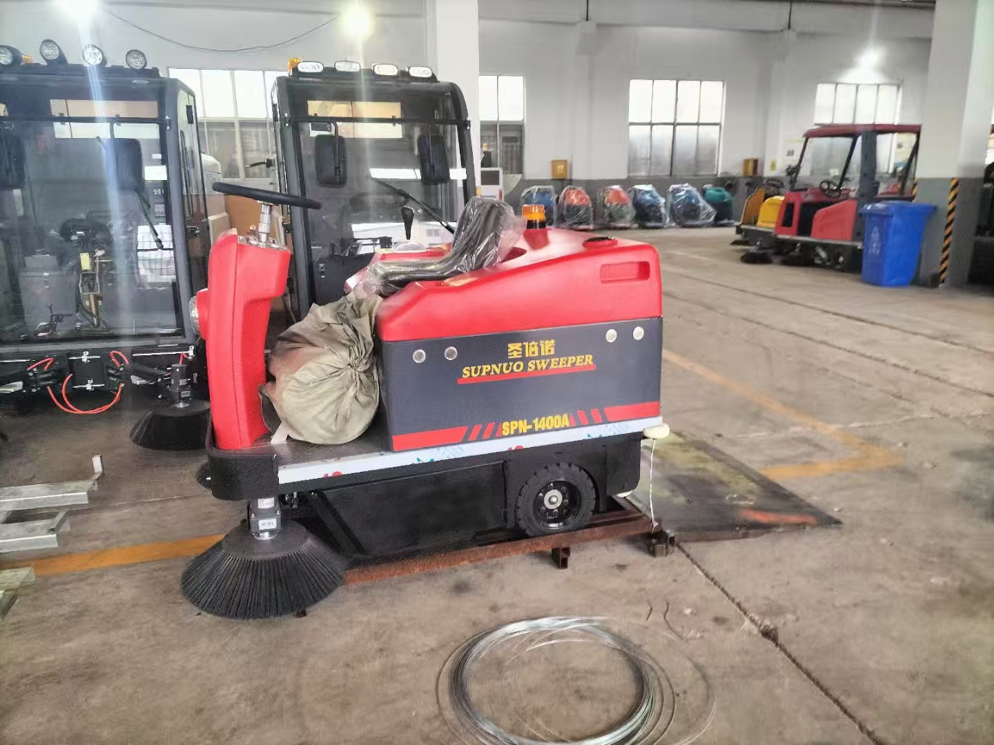 高原生態(tài)守護(hù)者——新能源清掃車(chē)?yán)_布達(dá)拉宮專項(xiàng)應(yīng)用 高原生態(tài)守護(hù)者——新能源清掃車(chē)?yán)_布達(dá)拉宮專項(xiàng)應(yīng)用